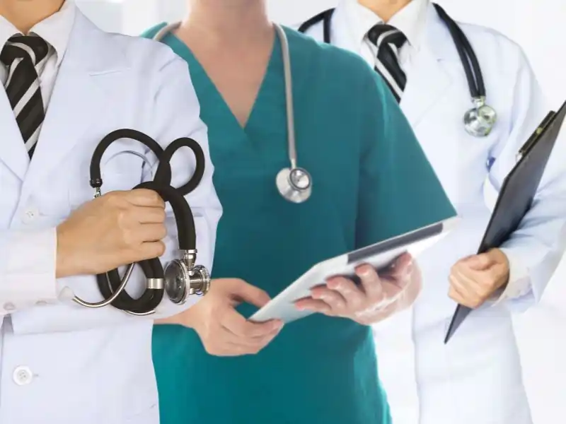 Tibbi geyimlər seçərkən nələrə diqqət etməli?